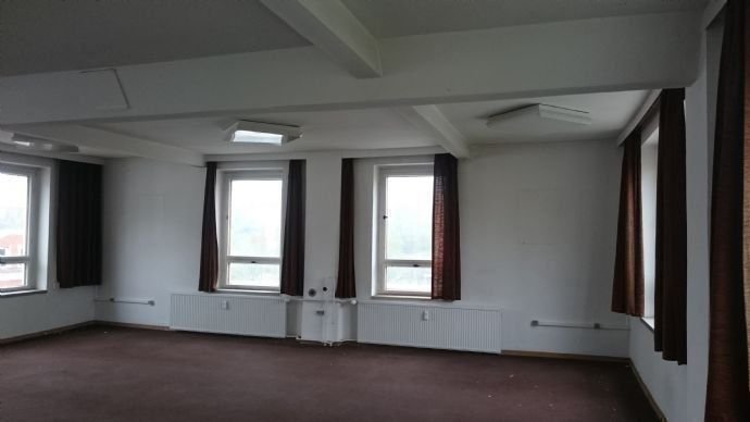 Bürofläche zur Miete provisionsfrei 140 € 2 Zimmer 65,2 m²<br/>Bürofläche ab 65,2 m²<br/>Teilbarkeit Auerbach Auerbach 08209