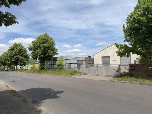 Lagerhalle zur Miete 3,25 € 1.500 m² Lagerfläche Ohrdruf 99885