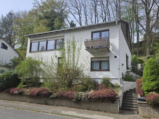 Mehrfamilienhaus zum Kauf 243.000 € 5 Zimmer 210 m² 764 m² Grundstück Innenstadt Kaiserslautern 67659
