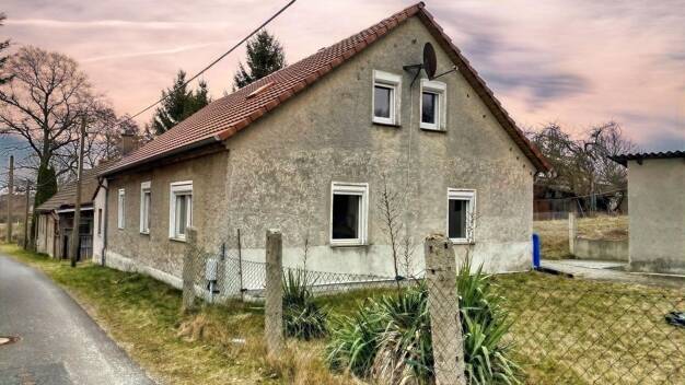 Einfamilienhaus zum Kauf provisionsfrei 42.000 € 5 Zimmer 100 m² 1.053 m² Grundstück Steinölsa Quitzdorf am See 02906
