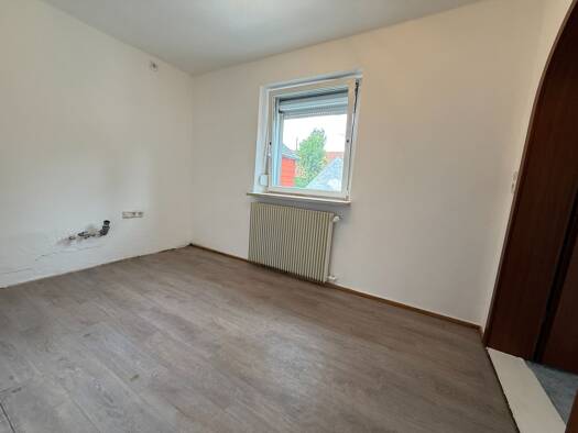 Wohnung zur Miete 400 € 2 Zimmer 35 m² frei ab sofort Augsburger Straße 13 Heretsried 86465