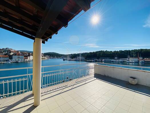 Doppelhaushälfte zum Kauf 360.000 € 4 Zimmer 116 m² Brac