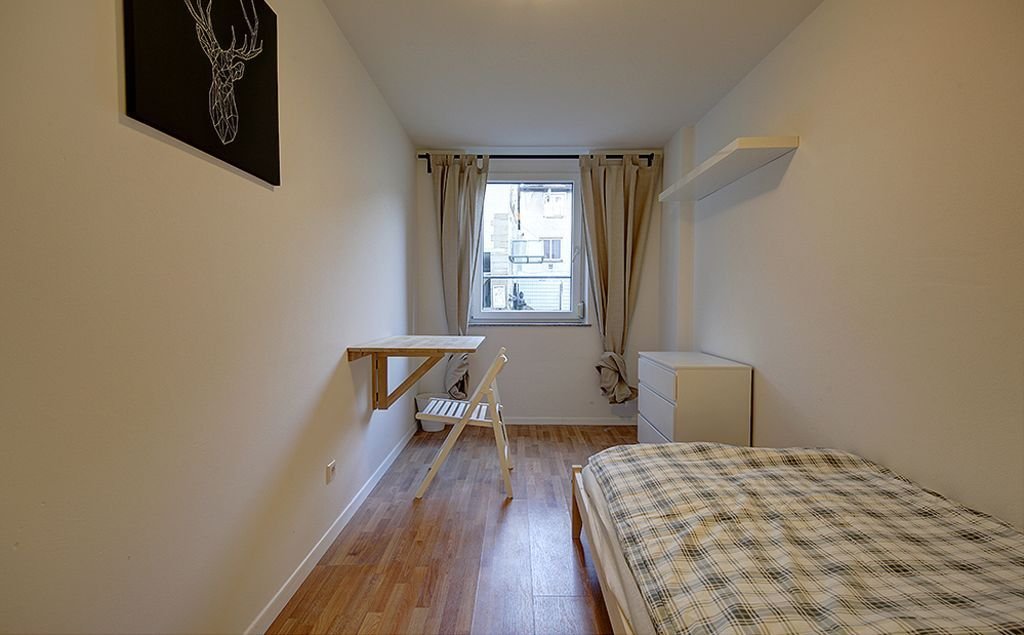 Wohnung zur Miete Wohnen auf Zeit 585 € 3 Zimmer 8,5 m²<br/>Wohnfläche 06.01.2025<br/>Verfügbarkeit Aachener Straße 8 Neckarvorstadt Stuttgart 70376