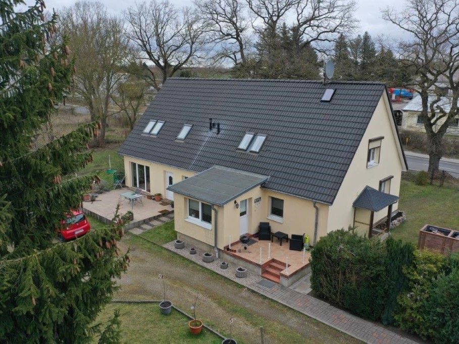 Einfamilienhaus zum Kauf 278.000 € 7 Zimmer 200 m²<br/>Wohnfläche 2.098 m²<br/>Grundstück Karow Lüssow - Karow 18276