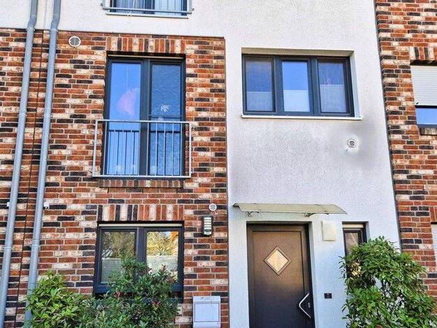 Reihenmittelhaus zum Kauf provisionsfrei 649.000 € 5,5 Zimmer 153 m² 183 m² Grundstück frei ab 01.08.2026 Biesdorf Berlin 12683