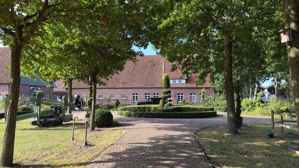 Bauernhaus zum Kauf provisionsfrei 2.345.000 € 8 Zimmer 439 m² 25.242 m² Grundstück frei ab 01.06.2026 Herbergen Menslage 49637