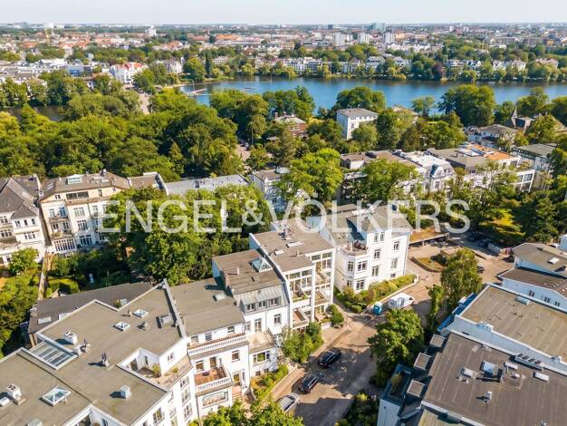 Villa zum Kauf 2.750.000 € 11 Zimmer 326 m² 286 m² Grundstück Harvestehude Hamburg 20149