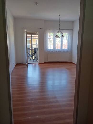 Wohnung zur Miete 630 € 2,5 Zimmer 63 m² Geschoss 2/2 frei ab sofort Niedernhall 74676
