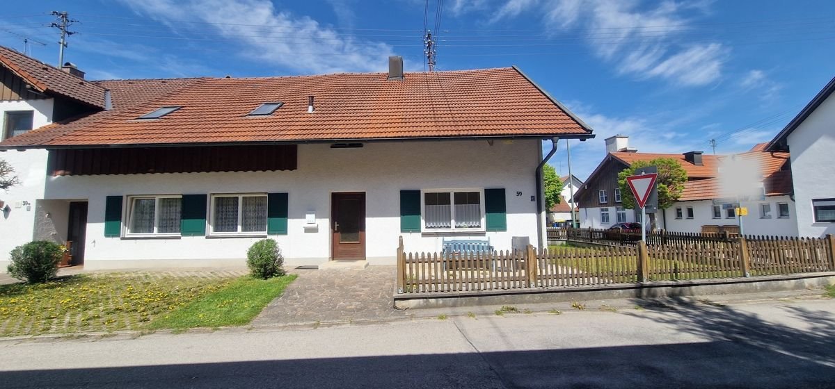 Haus zum Kauf 275.000 € 7 Zimmer 201 m²<br/>Wohnfläche 296 m²<br/>Grundstück Asch Fuchstal - Asch 86925