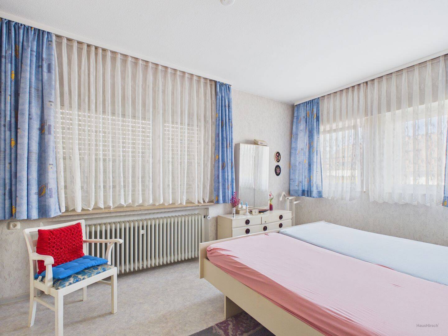 Immobilie in Kusterdingen - Helles Mehrfamilienhaus mit 3 Wohnungen in Kusterdingen - Kapitalanlage/ Mehrgenerationenhaus - Bild 3