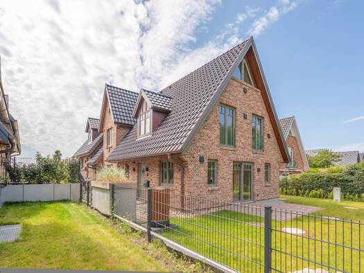 Reihenendhaus zum Kauf - Erstbezug 1.800.000 € 4 Zimmer 130,4 m² 923 m² Grundstück Tinnum Sylt 25980