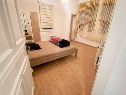 WG-Zimmer zur Miete Wohnen auf Zeit 590 € 18 m² frei ab 30.10.2025 Neckarstraße 0 Stadtmitte Esslingen Zentrum 73728