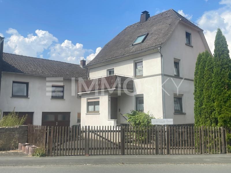 Einfamilienhaus zum Kauf 270.000 € 8 Zimmer 185 m²<br/>Wohnfläche 376 m²<br/>Grundstück Quotshausen Steffenberg 35239