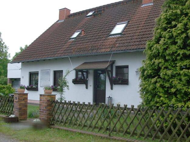 Einfamilienhaus zum Kauf provisionsfrei 289.000 € 8 Zimmer 180 m² 999 m² Grundstück Gablenz 02953