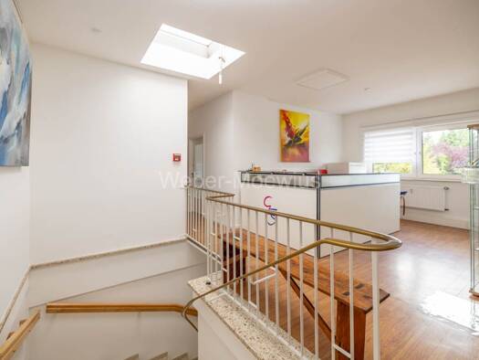 Bürogebäude zur Miete 1.300 € 5 Zimmer 112,3 m² Bürofläche Much Much 53804