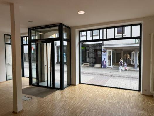 Laden zur Miete 650 € 1 Zimmer 53 m² Verkaufsfläche Altenkirchen Altenkirchen (Westerwald) 57610