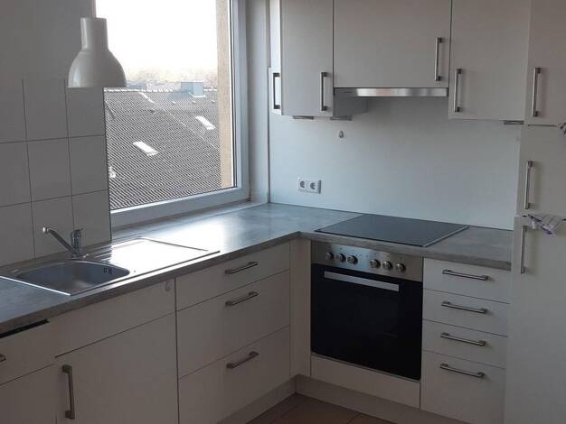 Wohnung zur Miete 600 € 2 Zimmer 68 m² 4. Geschoss Gärtnerstr. 24-26 Wanheimerort Duisburg 47055