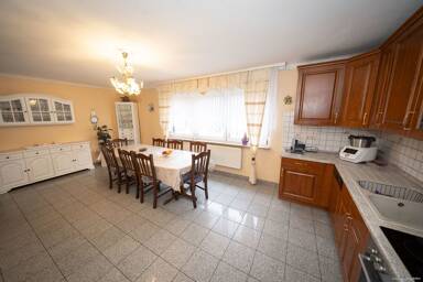 Stadthaus zum Kauf 250.000 € 7 Zimmer 185 m² 342 m² Grundstück Fürstenhausen Völklingen / Fürstenhausen 66333