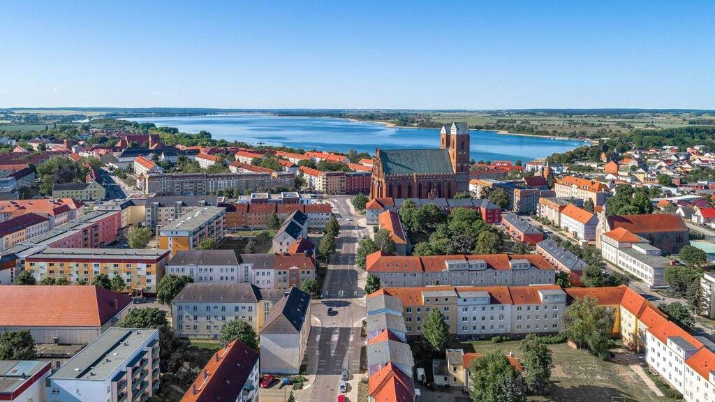 Studio zur Miete 304 € 1 Zimmer 46,7 m² 4. Geschoss frei ab sofort Winterfeldtstraße 15 Prenzlau 17291