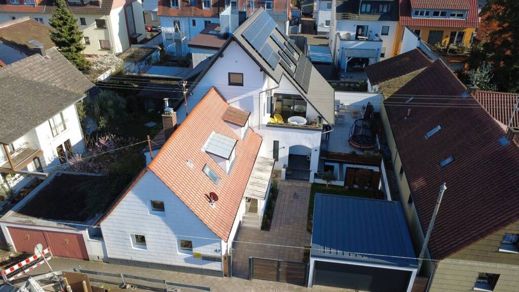 Haus zum Kauf 1.400.000 € 14 Zimmer 470 m² 447 m² Grundstück Daxlanden Karlsruhe 76189