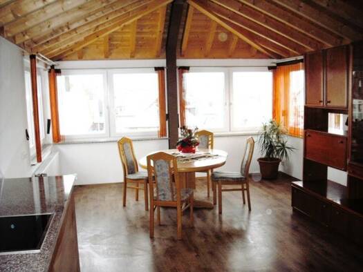 Wohnung zur Miete 1.150 € 2,5 Zimmer 82,5 m² 2. Geschoss frei ab 01.09.2026 Böblinger Straße 73 Schönaich 71101