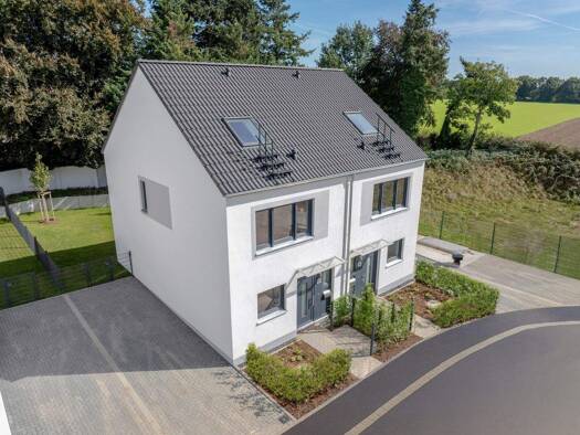 Haus zur Miete 1.540 € 4 Zimmer 110 m² 220 m² Grundstück frei ab sofort Sanddornstraße 19 Lintfort Kamp-Lintfort 47475