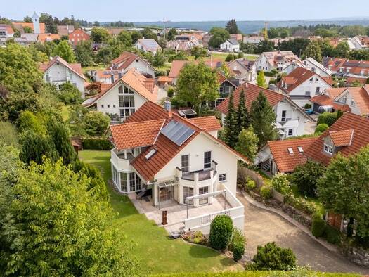 Einfamilienhaus zum Kauf 950.000 € 8,5 Zimmer 278 m² 1.034 m² Grundstück Blitzenreute Fronreute / Blitzenreute 88273