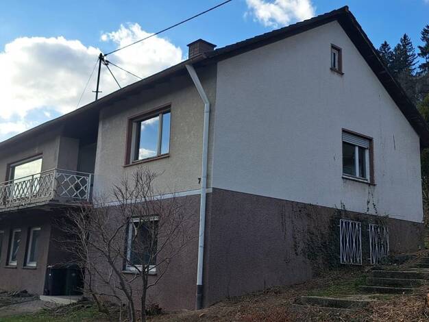 Mehrfamilienhaus zum Kauf 153.000 € 5 Zimmer 165 m² 650 m² Grundstück Kirchveischede Lennestadt 57368