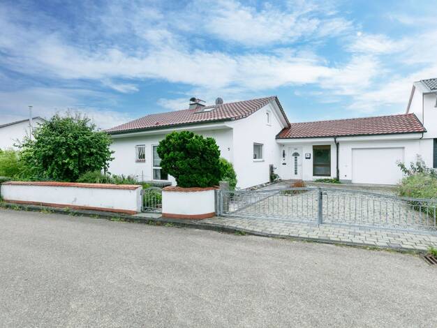 Einfamilienhaus zum Kauf 399.900 € 8 Zimmer 110,5 m² 679 m² Grundstück Öpfingen 89614