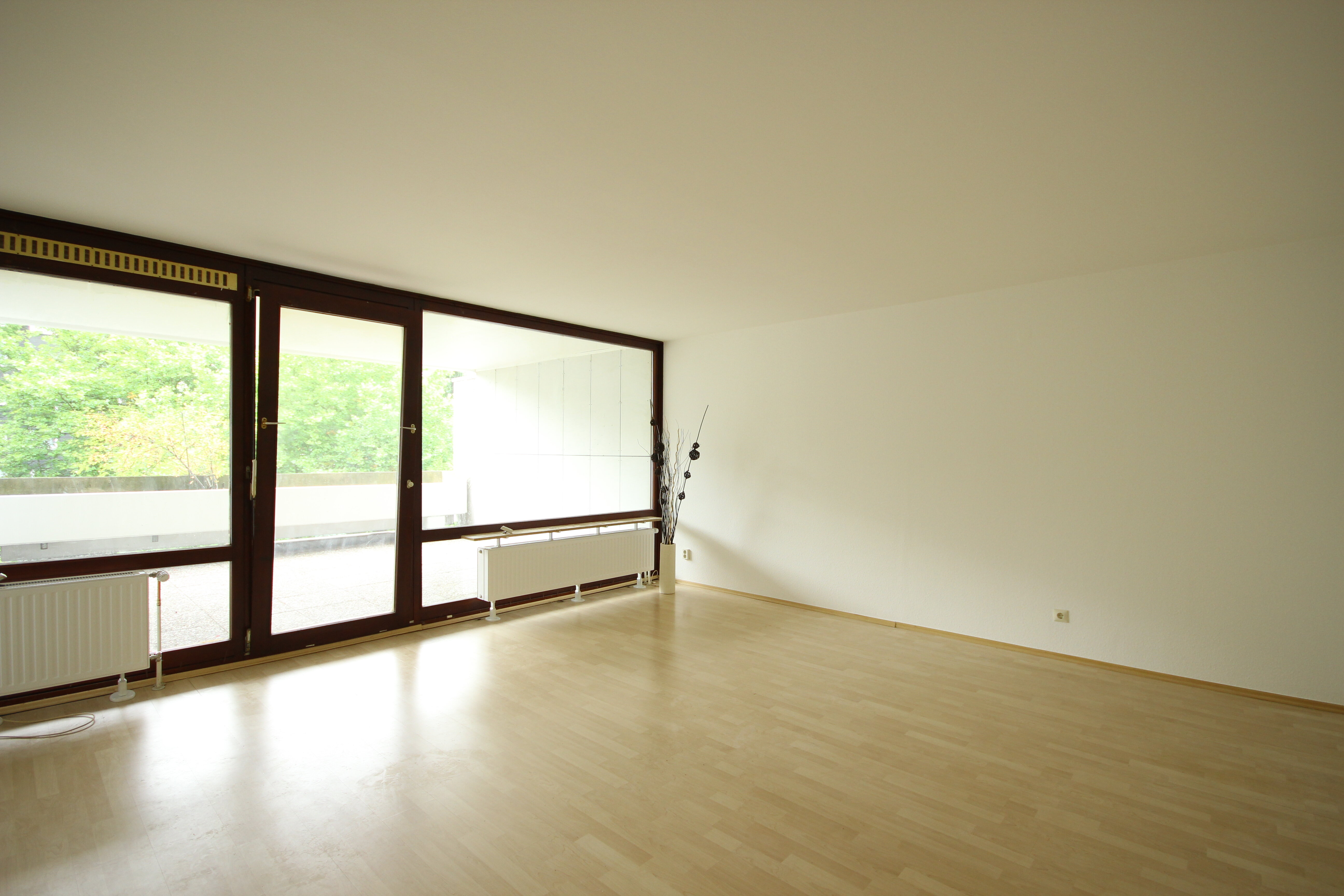 Terrassenwohnung zum Kauf 144.000 € 2 Zimmer 76,1 m²<br/>Wohnfläche 3.<br/>Geschoss ab sofort<br/>Verfügbarkeit Mühlenberg Hannover 30457