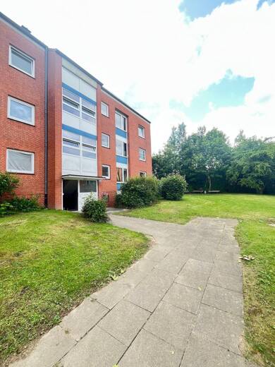 Wohnung zur Miete 879 € 4 Zimmer 102,5 m² 2. Geschoss frei ab 01.07.2025 Diestelkamp 197 Eckernförde 24340