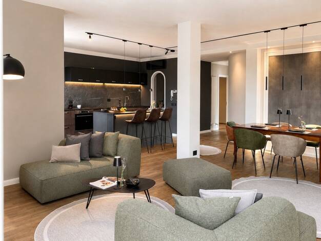 Wohnung zur Miete provisionsfrei 2.500 € 4 Zimmer 147 m² 1. Geschoss Gardone Riviera 325083