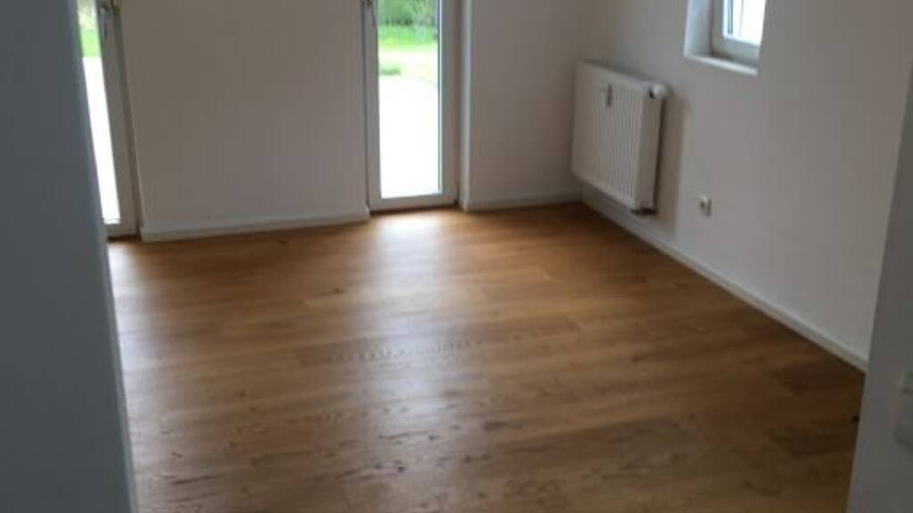 Studio zur Miete 480 € 1 Zimmer 38 m² frei ab 01.08.2026 Großkarolinenfeld 83109