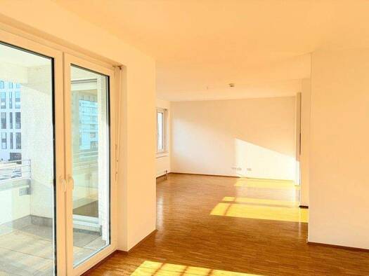 Wohnung zur Miete 1.334 € 2 Zimmer 76,1 m² 2. Geschoss frei ab 27.02.2026 Europa-Allee 136 Gallus Frankfurt 60486