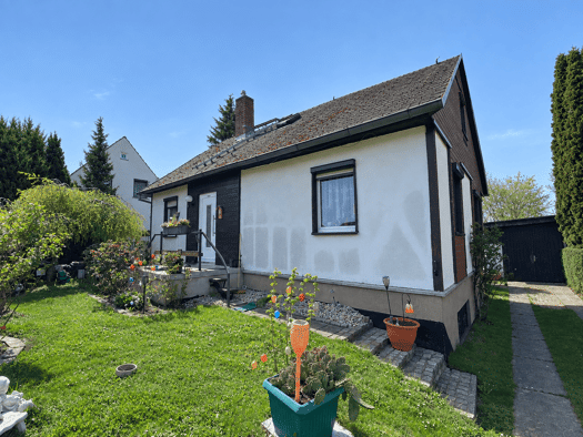 Einfamilienhaus zum Kauf 139.000 € 5 Zimmer 124 m² 1.503 m² Grundstück frei ab 01.04.2027 Glaubitz Glaubitz 01612