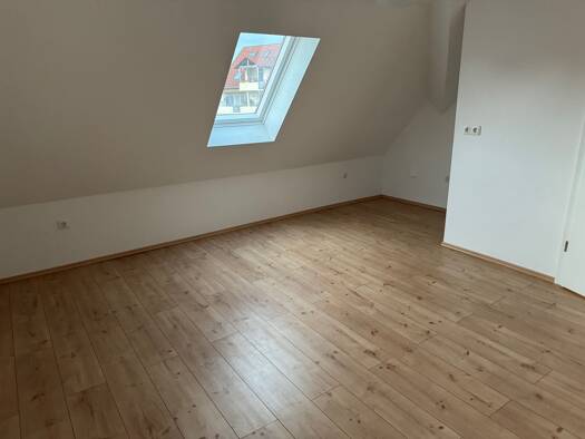 Wohnung zur Miete 330 € 1 Zimmer 12,6 m² Geschoss 2/3 frei ab sofort Am Hammer 10 Katzwang Nürnberg 90455
