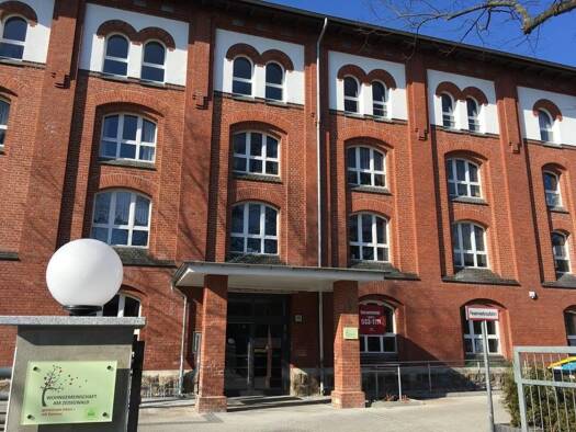 Wohnung zur Miete 345 € 1 Zimmer 41,3 m² 2. Geschoss frei ab 01.10.2026 Zeisigwaldstraße 73 Yorckgebiet Chemnitz 09130