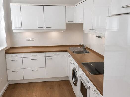 Wohnung zur Miete 700 € 2,5 Zimmer 75 m² Geschoss 1/2 frei ab 01.11.2026 Frillendorf Stadtbezirk I 45139