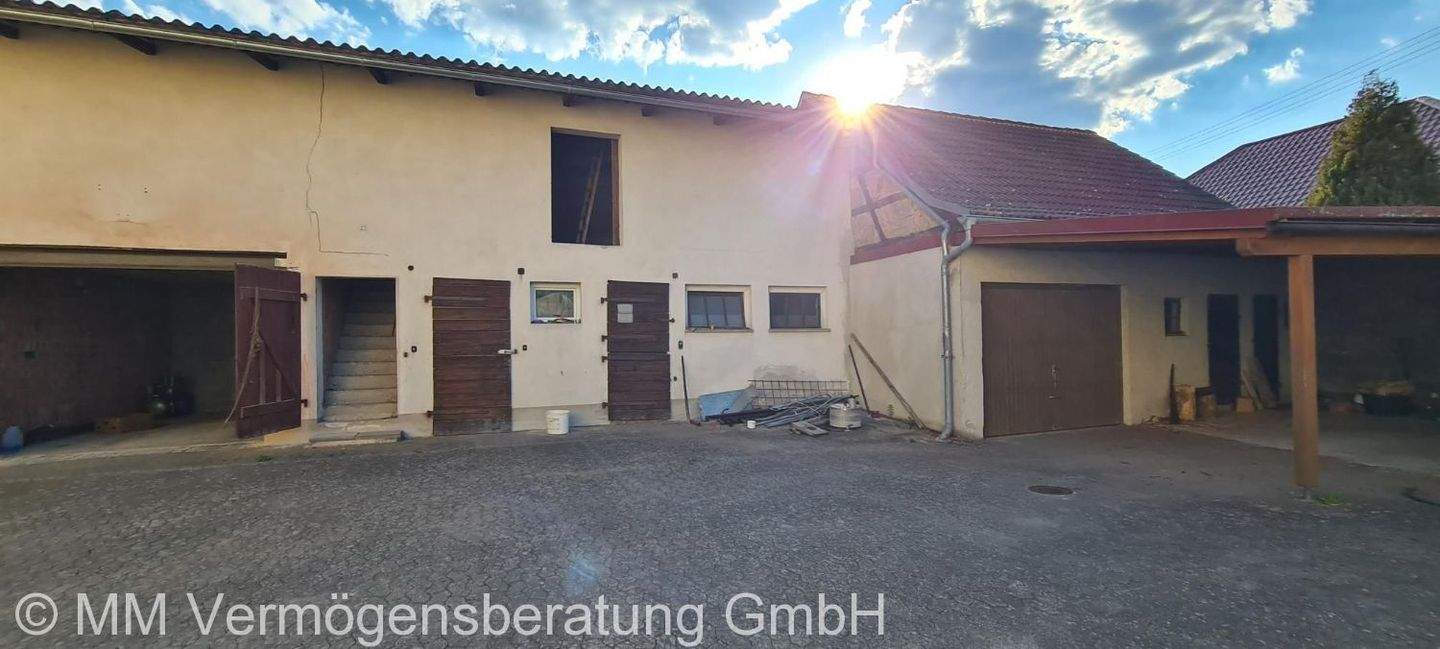 Immobilie in Hofheim in Unterfranken - Großes Anwesen mit viel Potential - Bild 4