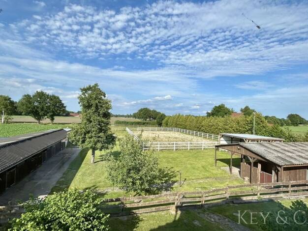 Haus zum Kauf 600.000 € 12 Zimmer 320 m² 5.600 m² Grundstück Dörrieloh Varrel 27259