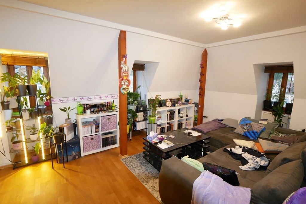 Wohnung zur Miete 690 € 3 Zimmer 85 m²<br/>Wohnfläche 01.01.2025<br/>Verfügbarkeit Innenstadt Coburg 96450