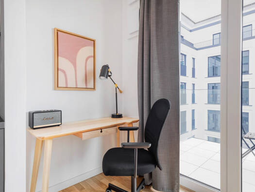 Studio zur Miete 2.040 € 1 Zimmer 43 m² 4. Geschoss Rosenthaler Str. 44 Mitte Berlin 10178