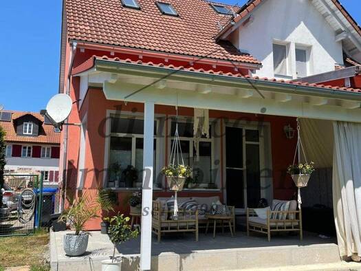 Doppelhaushälfte zum Kauf provisionsfrei 433.000 € 4,5 Zimmer 116 m² 360 m² Grundstück Erzingen Klettgau / Erzingen 79771