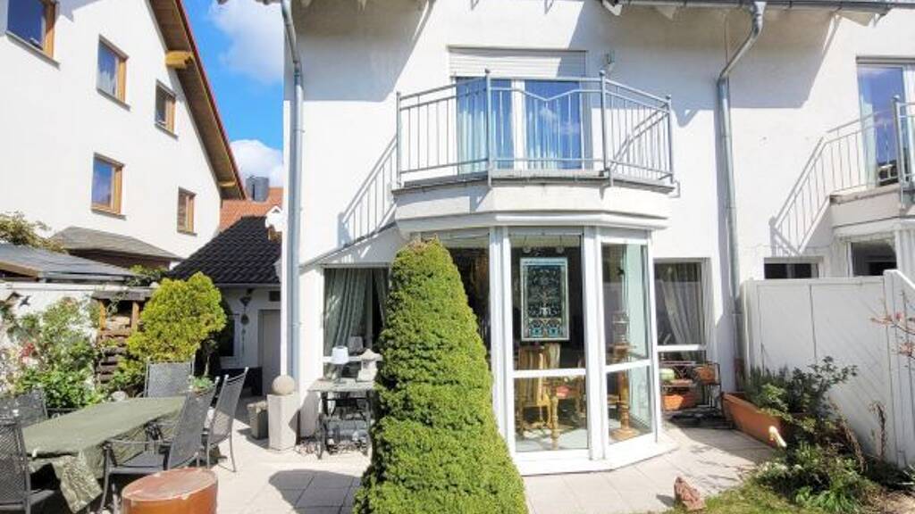 Doppelhaushälfte zur Miete 3.100 € 5 Zimmer 153 m² 216 m² Grundstück frei ab 01.06.2026 Kiedrich 65399