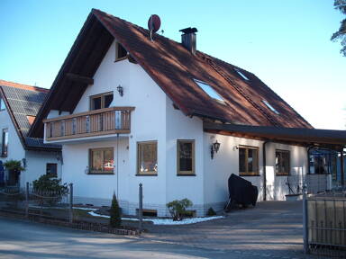 Haus zur Miete 2.000 € 8 Zimmer 242 m² 750 m² Grundstück Klebheim Heßdorf 91093
