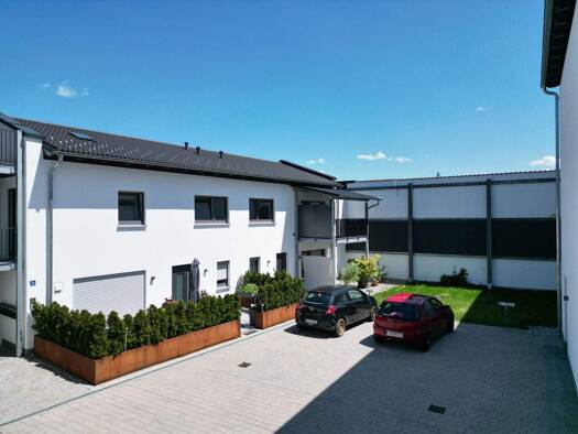 Wohnung zur Miete 1.081 € 3 Zimmer 114 m² Neukirchen Neuburg am Inn 94127