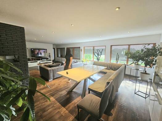 Villa zum Kauf 590.000 € 5,5 Zimmer 175 m² 780 m² Grundstück Dewangen Aalen 73434