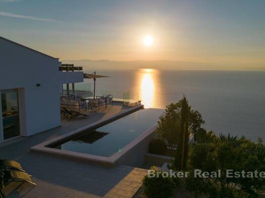 Villa zum Kauf - Erstbezug 4.500.000 € 6 Zimmer 470 m² 2.350 m² Grundstück Opatija 51410