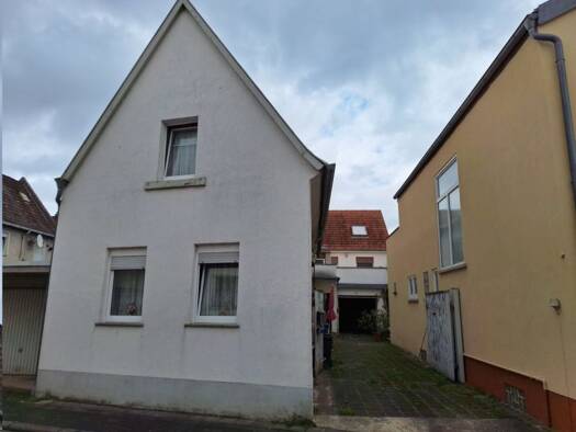 Mehrfamilienhaus zum Kauf 459.000 € 11 Zimmer 321 m² 623 m² Grundstück Haßloch 67454
