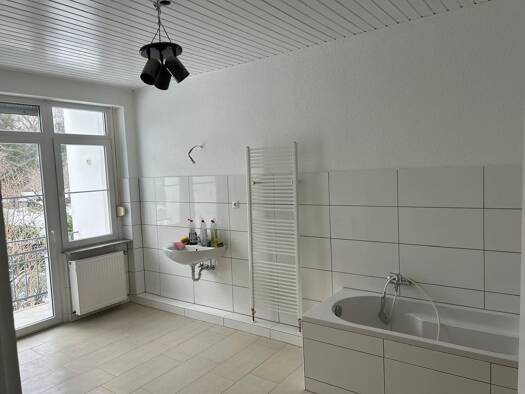 Wohnung zur Miete 900 € 4 Zimmer 105 m² frei ab sofort Barmen Wuppertal 42283